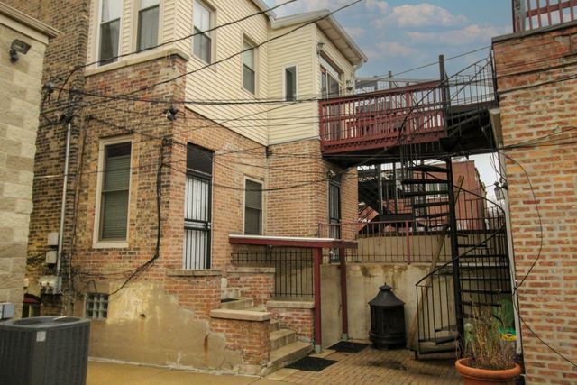 815 S Bell Avenue, Chicago, IL 60612