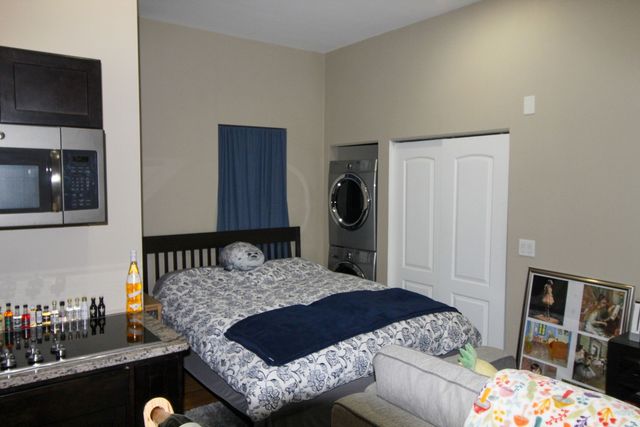 815 S Bell Avenue, Chicago, IL 60612