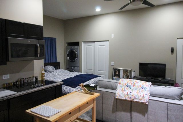 815 S Bell Avenue, Chicago, IL 60612