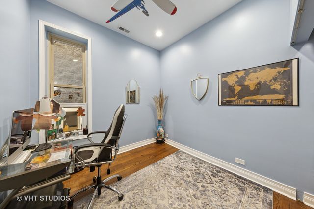 815 S Bell Avenue, Chicago, IL 60612