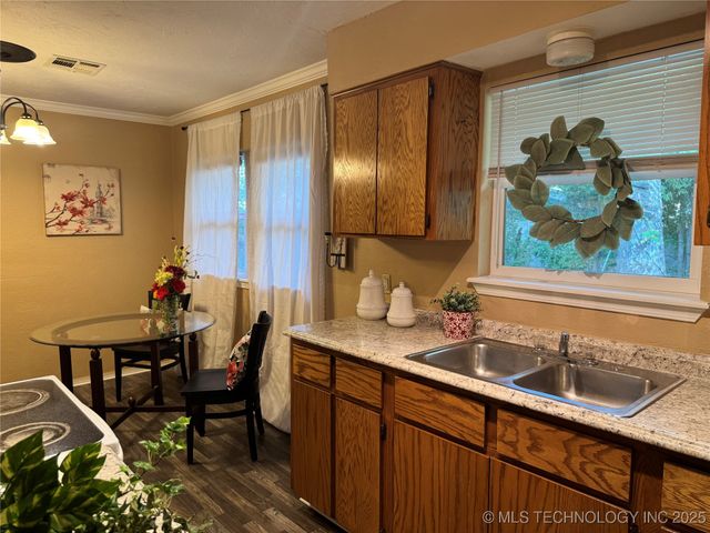 526 H Street SW, Ardmore, OK 73401