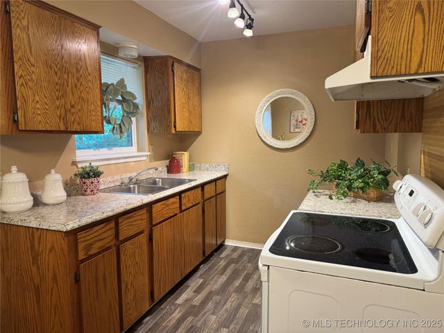 526 H Street SW, Ardmore, OK 73401