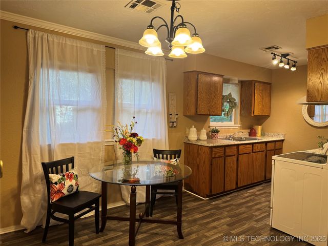 526 H Street SW, Ardmore, OK 73401