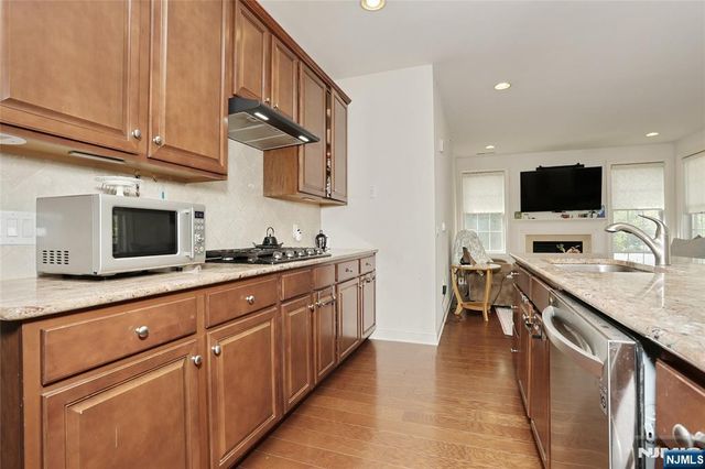 410 Four Seasons Lane, Montvale, NJ 07645