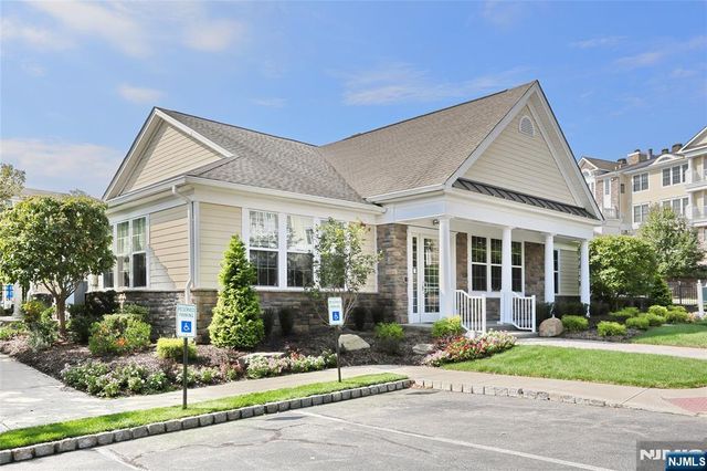 410 Four Seasons Lane, Montvale, NJ 07645