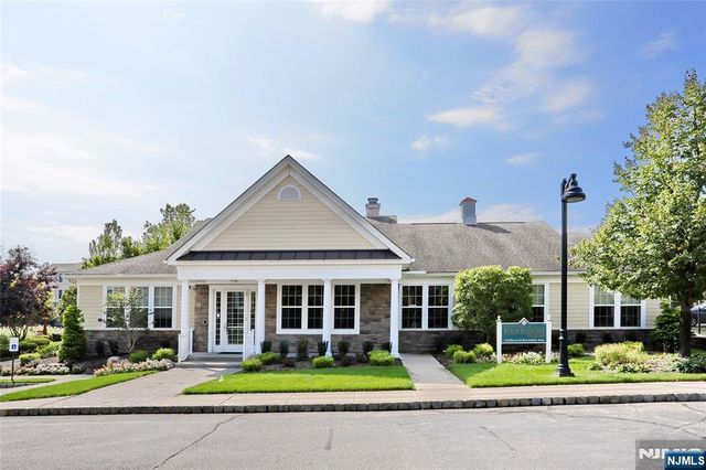 410 Four Seasons Lane, Montvale, NJ 07645