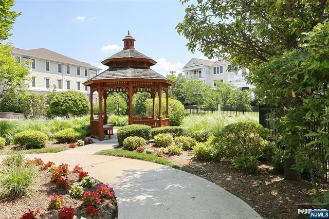 410 Four Seasons Lane, Montvale, NJ 07645