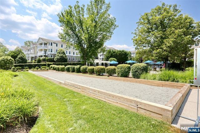 410 Four Seasons Lane, Montvale, NJ 07645