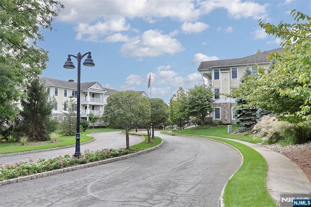 410 Four Seasons Lane, Montvale, NJ 07645