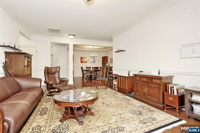 410 Four Seasons Lane, Montvale, NJ 07645