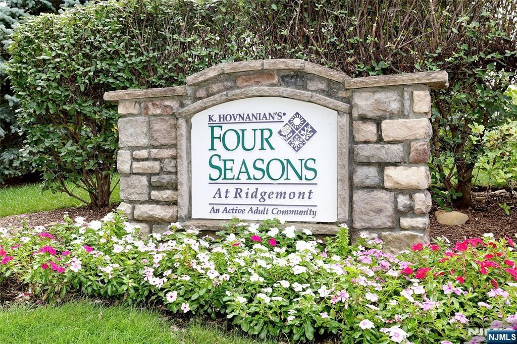 410 Four Seasons Lane, Montvale, NJ 07645