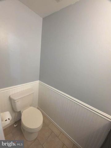 1921 TWIN LAKES DR, Jarrettsville, MD 21084