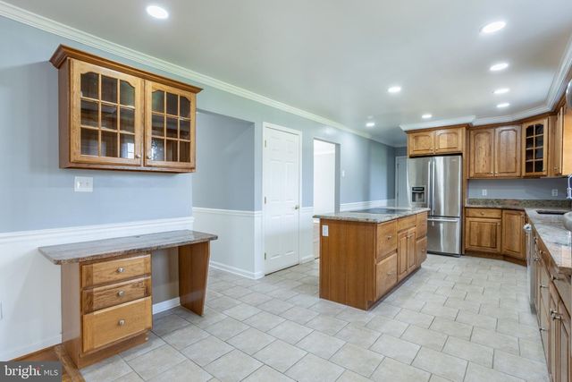 1921 TWIN LAKES DR, Jarrettsville, MD 21084