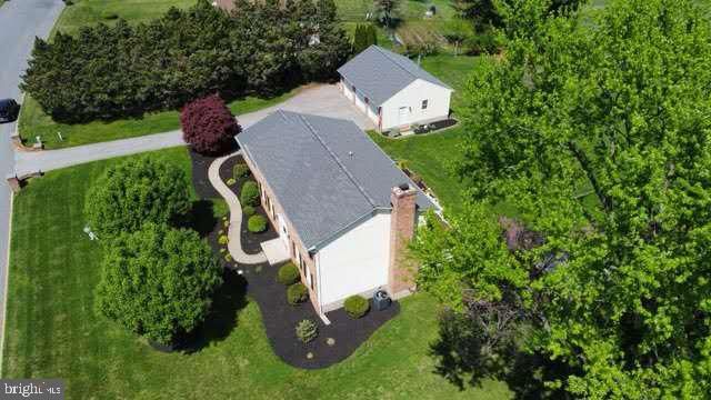 1921 TWIN LAKES DR, Jarrettsville, MD 21084