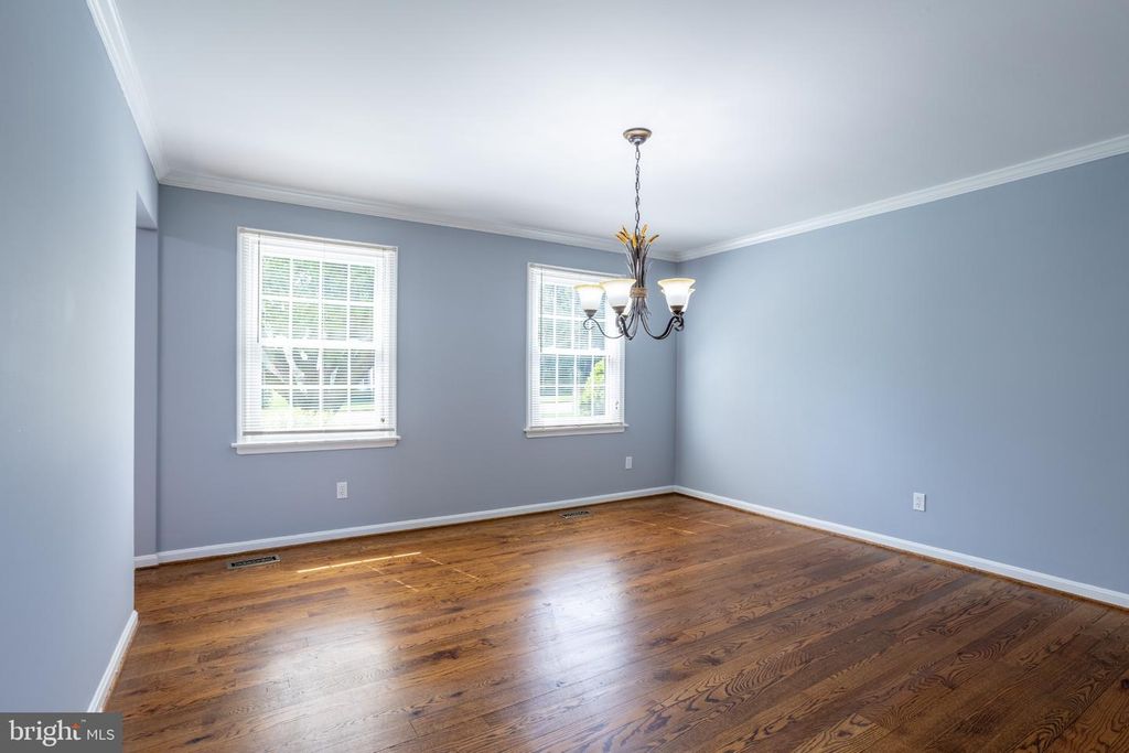 Image 16 of property listing at 1921 TWIN LAKES DR, Jarrettsville, MD 21084