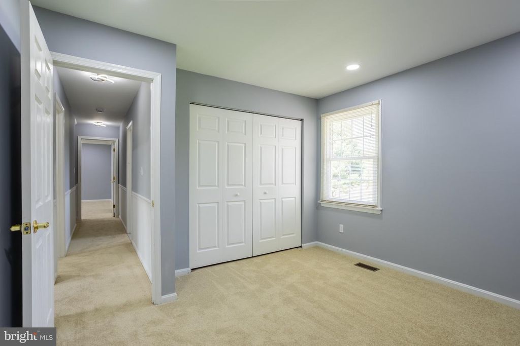 Image 25 of property listing at 1921 TWIN LAKES DR, Jarrettsville, MD 21084