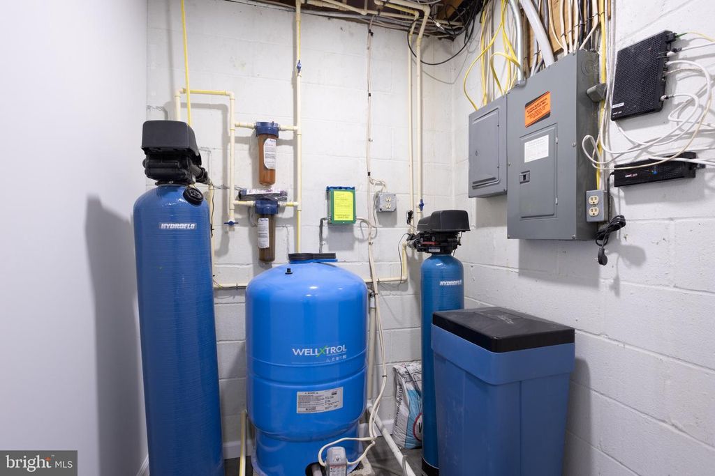 Image 47 of property listing at 1921 TWIN LAKES DR, Jarrettsville, MD 21084