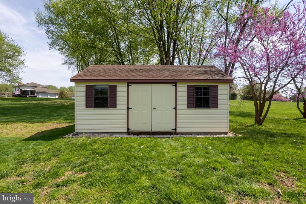 Image 61 of property listing at 1921 TWIN LAKES DR, Jarrettsville, MD 21084