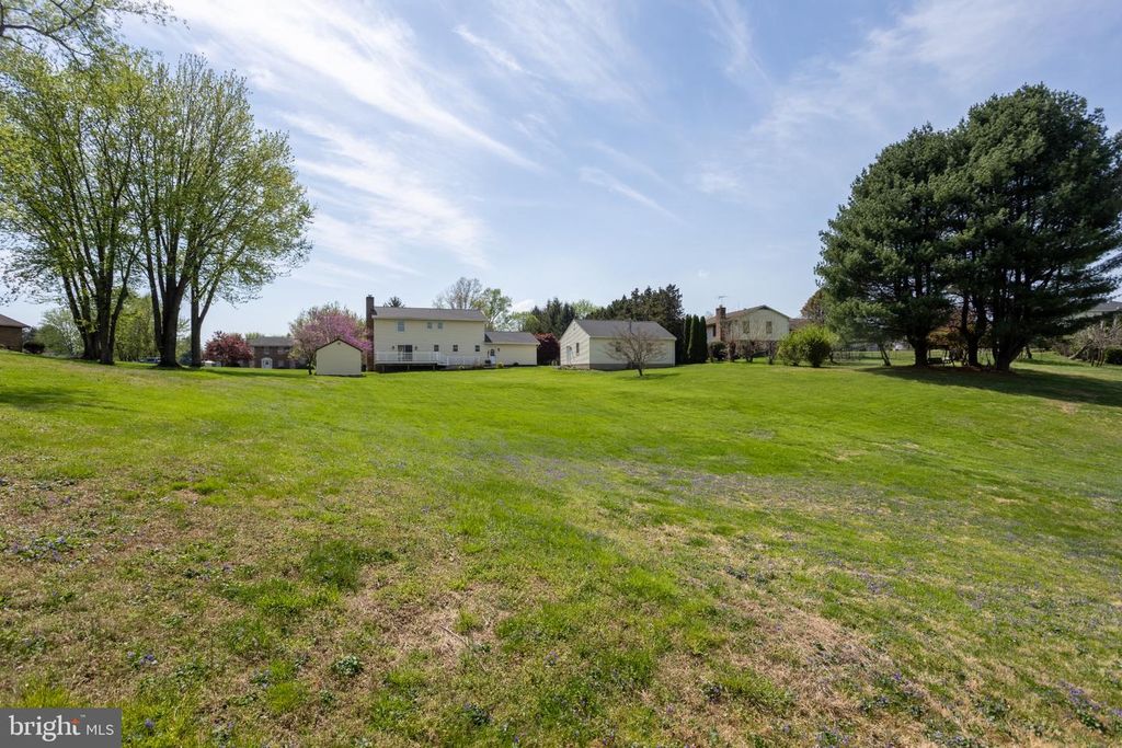 Image 67 of property listing at 1921 TWIN LAKES DR, Jarrettsville, MD 21084