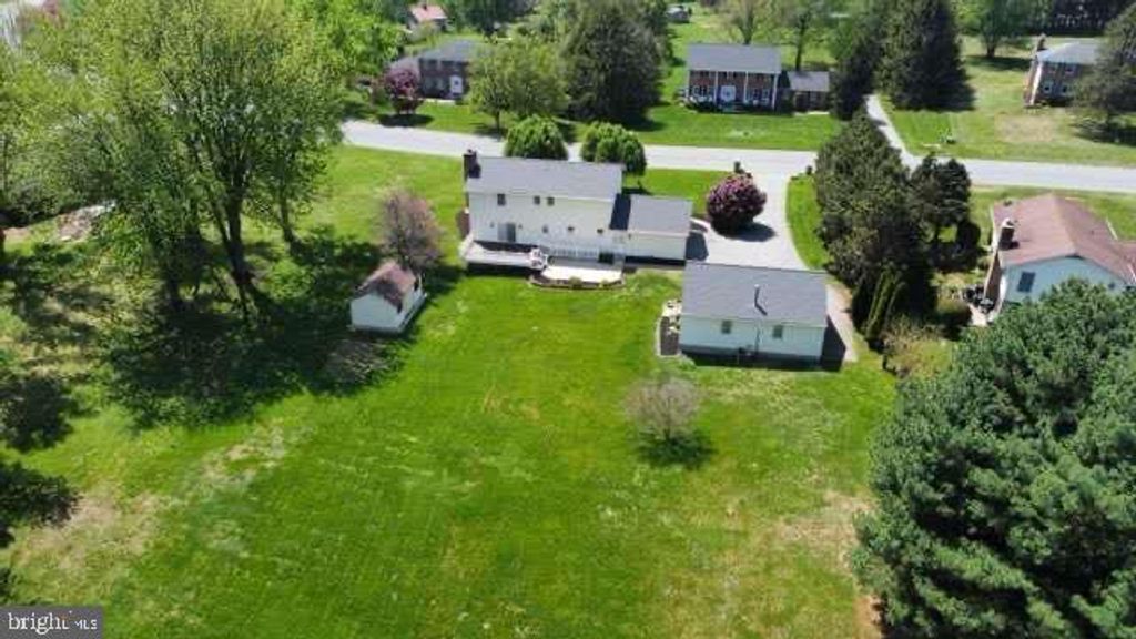 Image 68 of property listing at 1921 TWIN LAKES DR, Jarrettsville, MD 21084