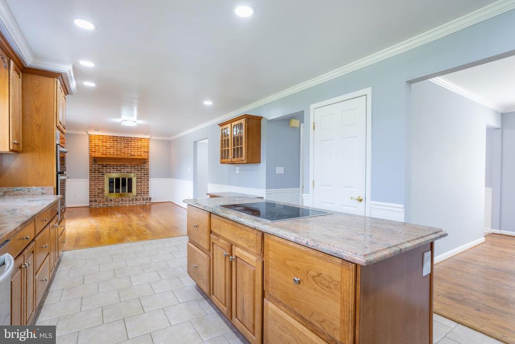 Image 9 of property listing at 1921 TWIN LAKES DR, Jarrettsville, MD 21084