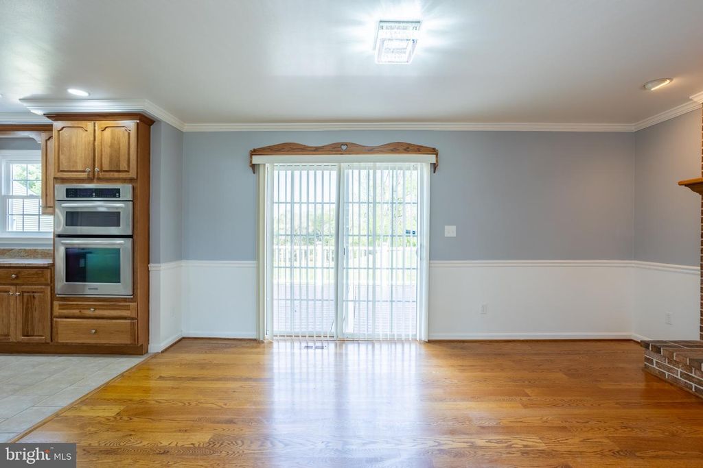 Image 10 of property listing at 1921 TWIN LAKES DR, Jarrettsville, MD 21084