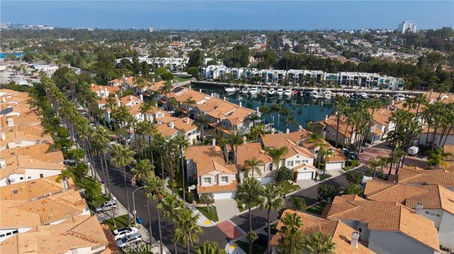 311 Long Point, Long Beach, CA 90803