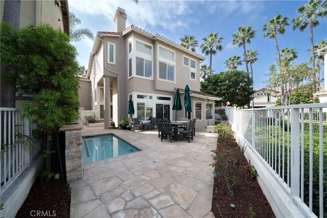 311 Long Point, Long Beach, CA 90803
