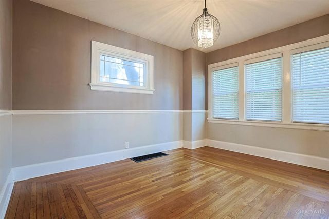3000 Mapleleaf Avenue, Cincinnati, OH 45213