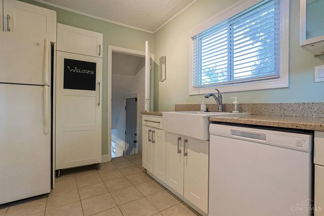 3000 Mapleleaf Avenue, Cincinnati, OH 45213
