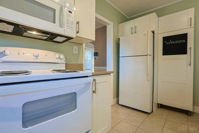 3000 Mapleleaf Avenue, Cincinnati, OH 45213
