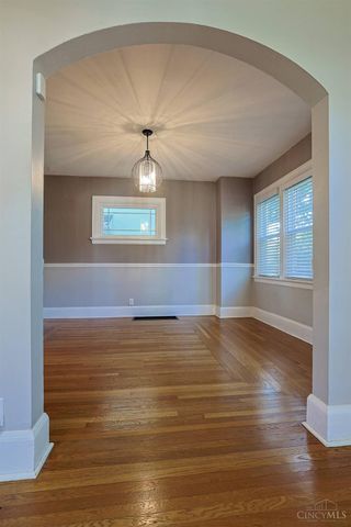 3000 Mapleleaf Avenue, Cincinnati, OH 45213
