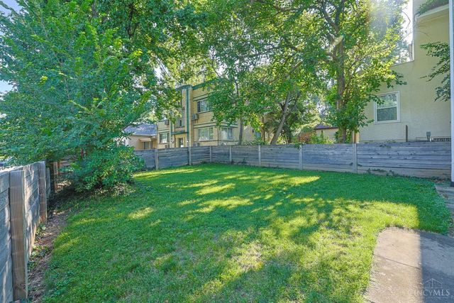 3000 Mapleleaf Avenue, Cincinnati, OH 45213