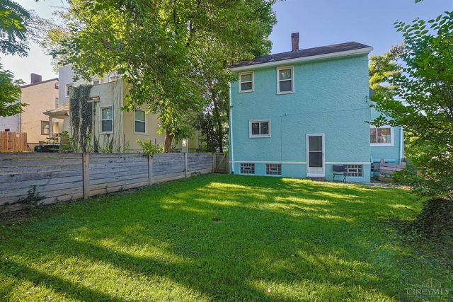 3000 Mapleleaf Avenue, Cincinnati, OH 45213