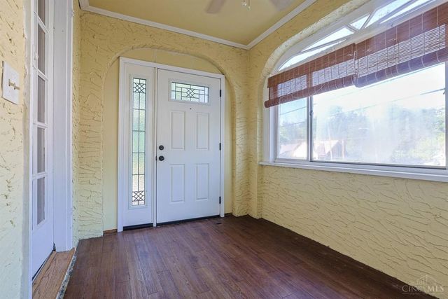 3000 Mapleleaf Avenue, Cincinnati, OH 45213