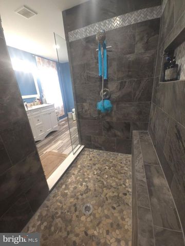 1511 STONY RUN DR, Wilmington, DE 19803