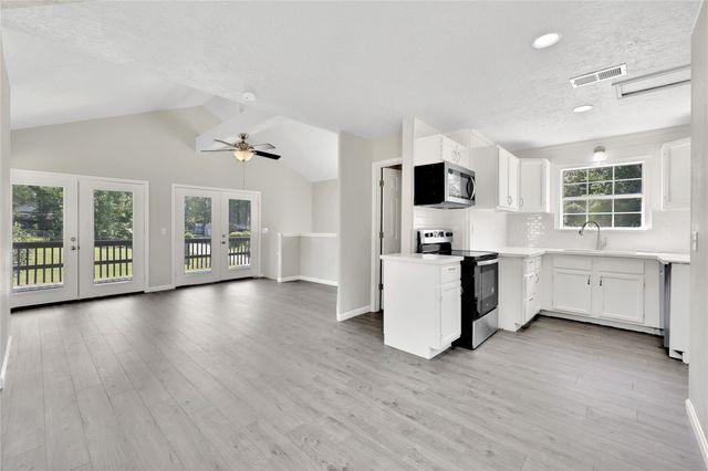 31 Montego Way, Point Blank, TX 77364