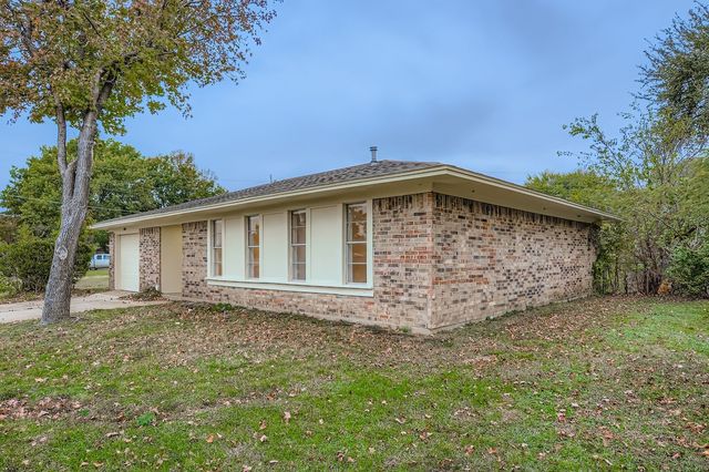 413 Lindo Drive, Mesquite, TX 75149