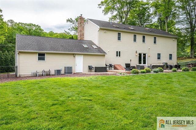 114 Old Beekman Road, South Brunswick, NJ 08852