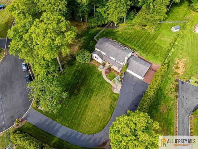 114 Old Beekman Road, South Brunswick, NJ 08852
