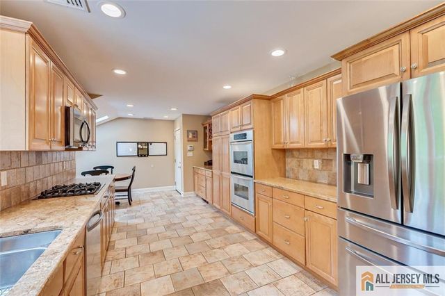 114 Old Beekman Road, South Brunswick, NJ 08852
