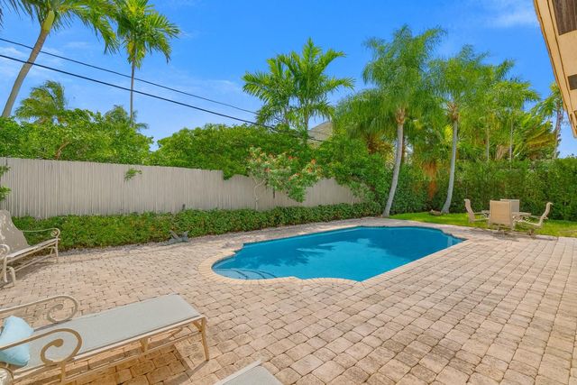 2808 NE 22nd St, Fort Lauderdale, FL 33305