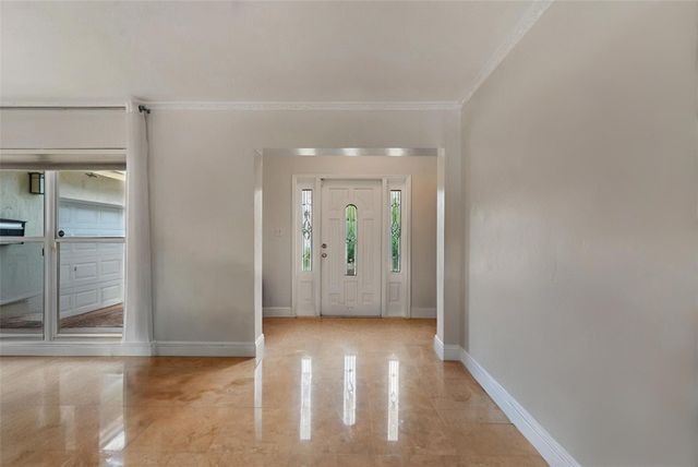 2808 NE 22nd St, Fort Lauderdale, FL 33305