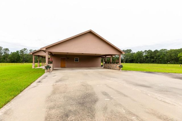 114 Holmes Road, Lumberton, TX 77657