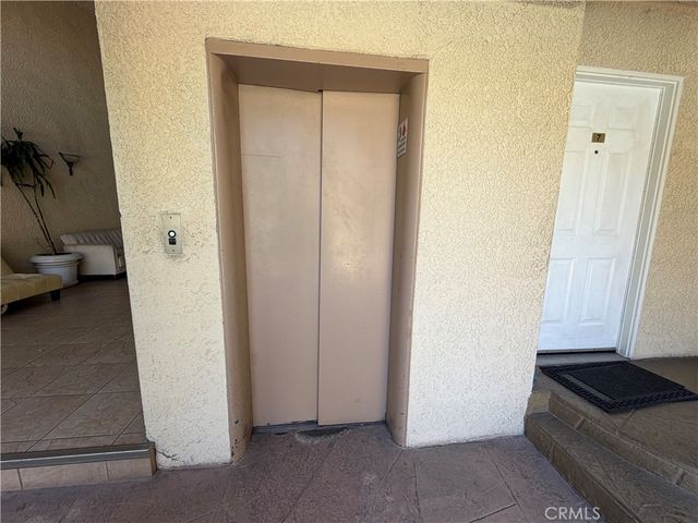4358 Mammoth Avenue 10, Sherman Oaks, CA 91423