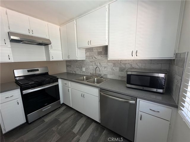 4358 Mammoth Avenue 10, Sherman Oaks, CA 91423