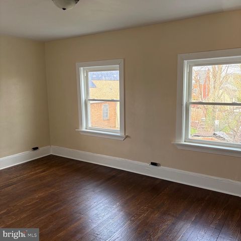 609 SMITHFIELD AVE, Winchester, VA 22601