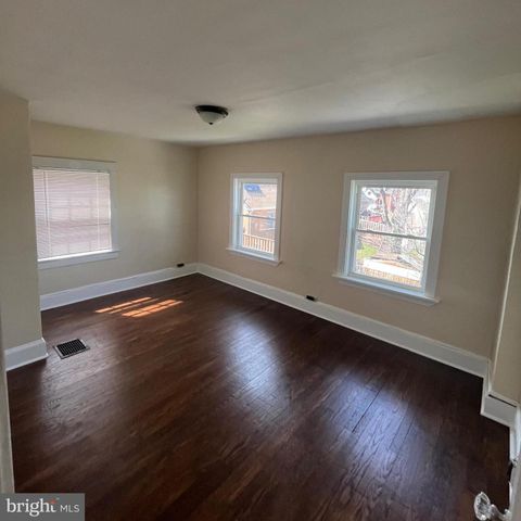 609 SMITHFIELD AVE, Winchester, VA 22601