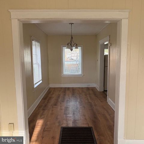 609 SMITHFIELD AVE, Winchester, VA 22601