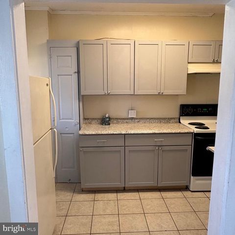 609 SMITHFIELD AVE, Winchester, VA 22601